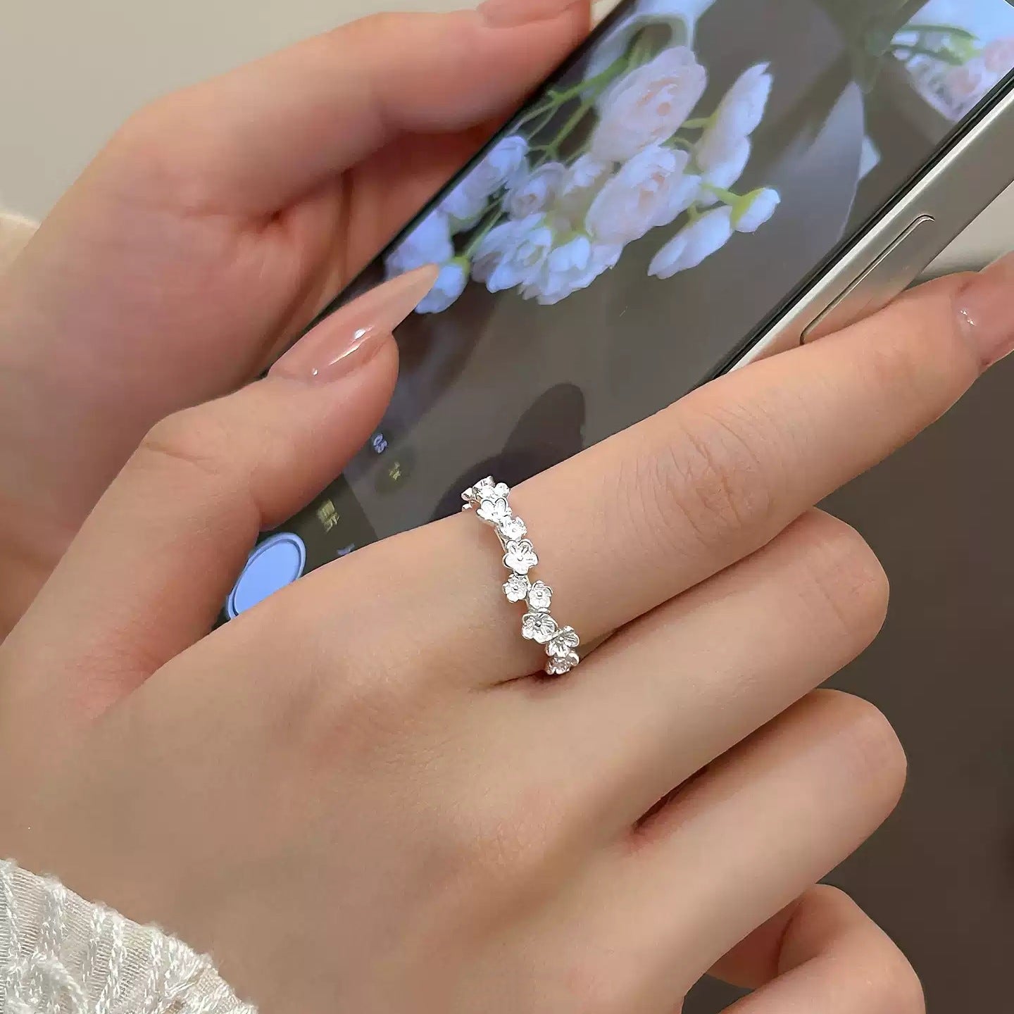 Light Luxury High-grade Korean Sweet Dignified Flowers Forefinger Rings