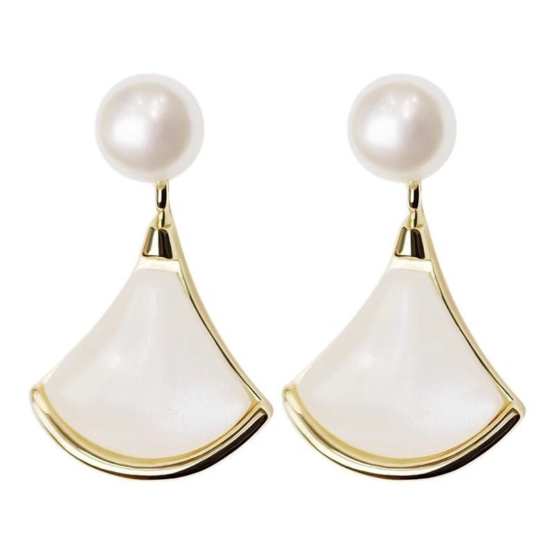 French Gilding Fritillary Scallop Exquisite Light Luxury Sense Earrings