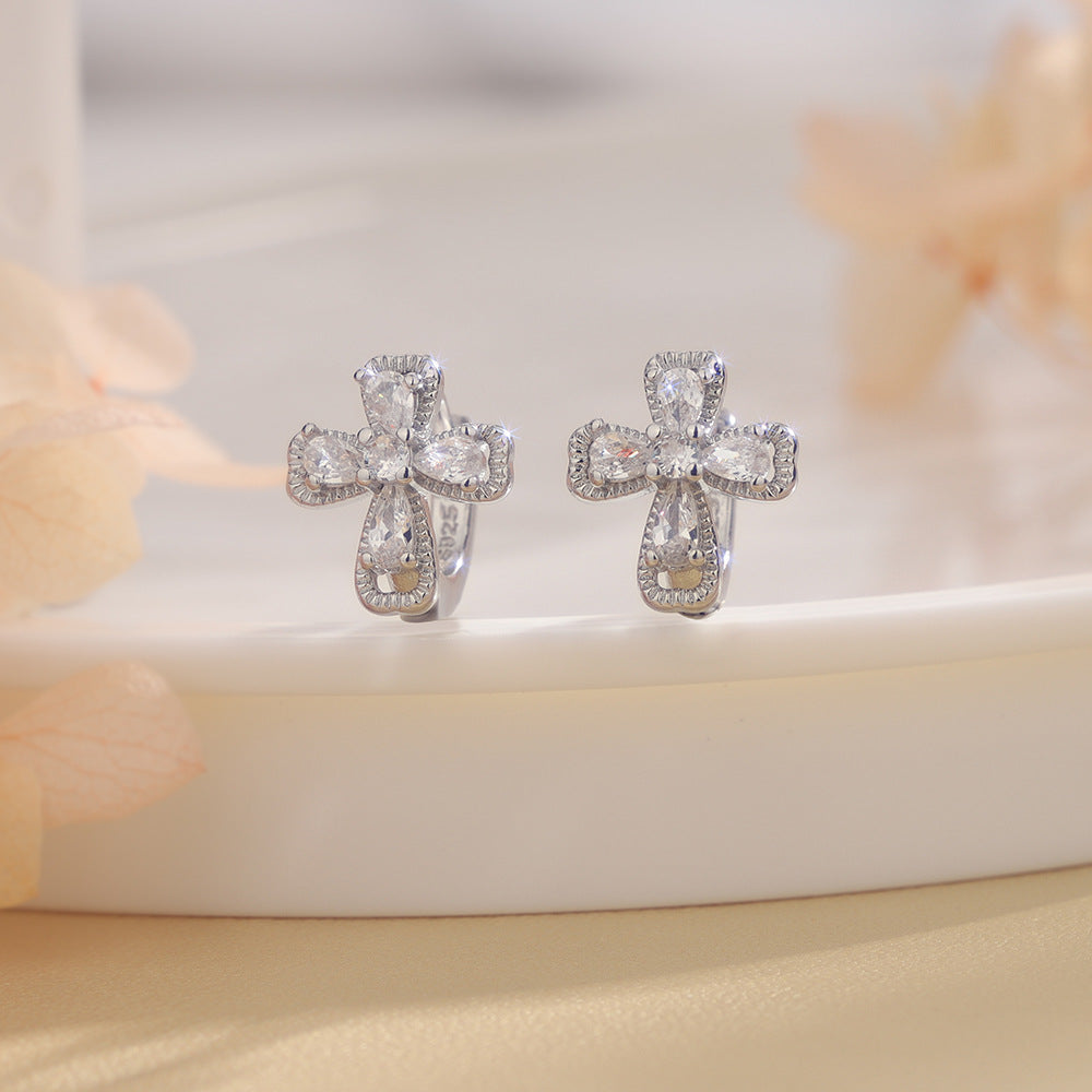 Flower Zircon Daily Commute Style Lucky Four-leaf Clover Four Petal Ear Buckle