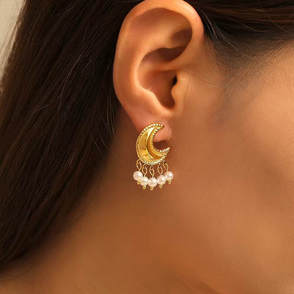 Temperament Entry Lux Sense Moon Tassel Artificial Earrings