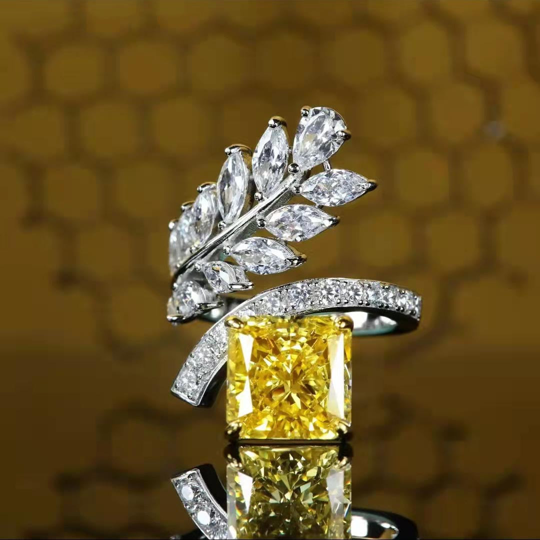 Women's Fashion Personalized Yellow Diamond Index Finger Ice Flower Rings