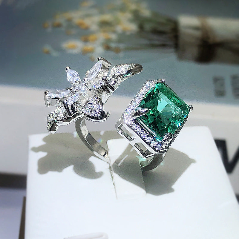 Women's Exquisite Square Full Diamond Inlaid Green Zircon Ring