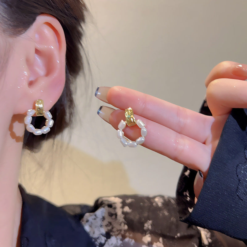 Women's Design Circle Pearl For Light Luxury Temperament Geometric French Style Stud Earrings