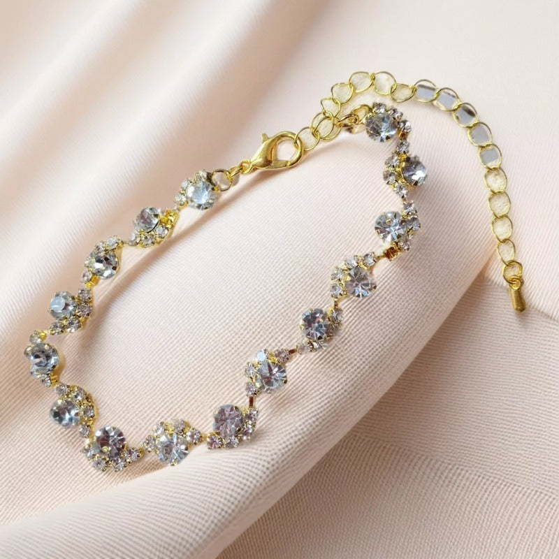 Shining Full Diamond Alloy Female Niche Design Light Bracelet