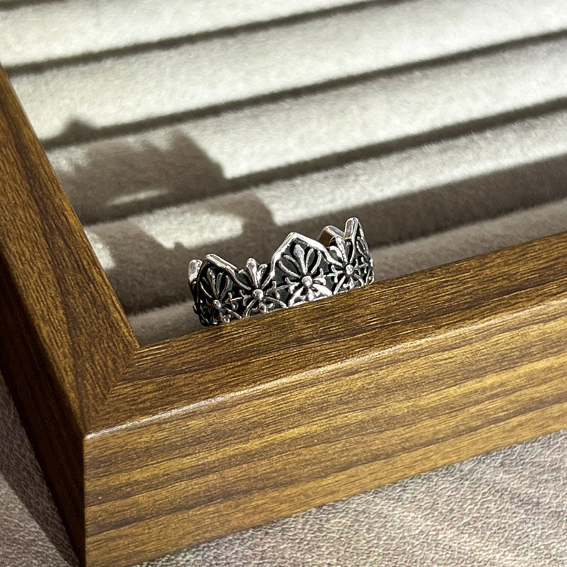 Trendy Vintage Flower-de-luce Cross Punk Open Female Dark Style Crown Rings