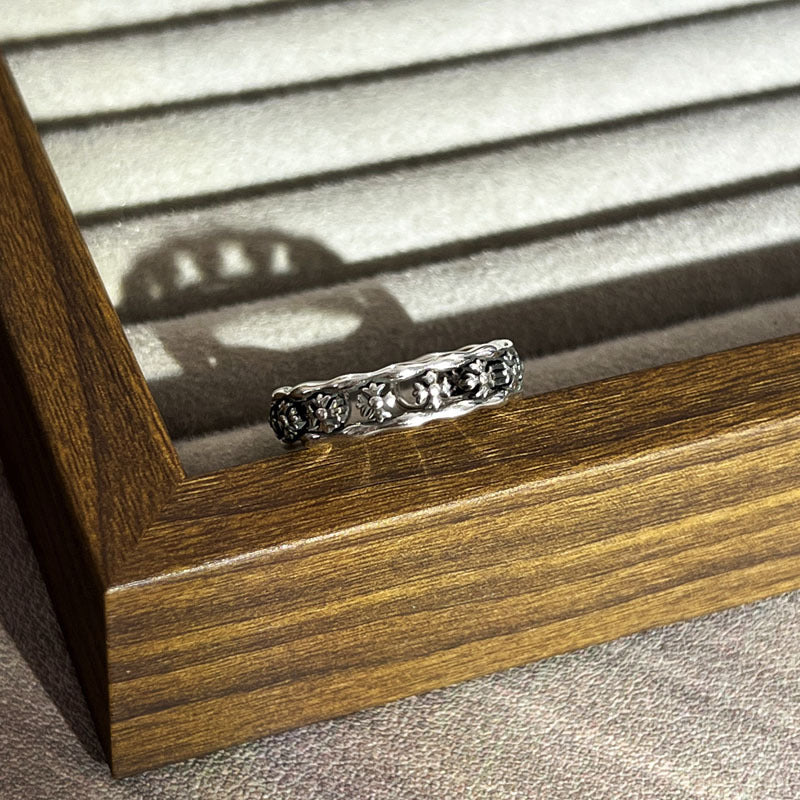 Trendy Vintage Flower-de-luce Cross Punk Open Female Dark Style Crown Rings