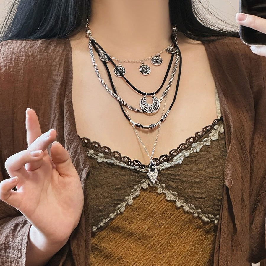 Women's Style Twin Light Luxury High-grade Exaggerated Necklaces