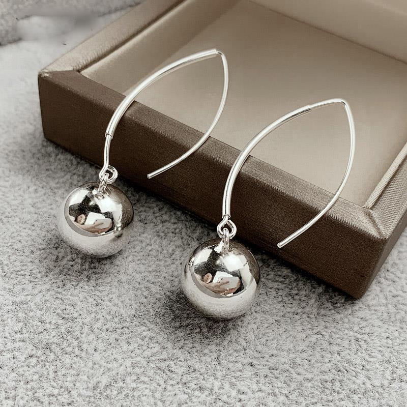Women's Korean Style Fashion Ball Personalized Long Temperament Trendy Earrings