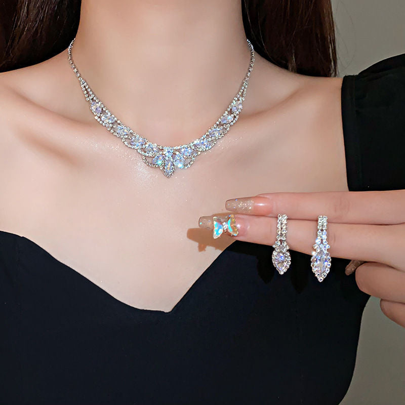 Palace Style Temperamental Minority Clavicle Chain Light Necklaces
