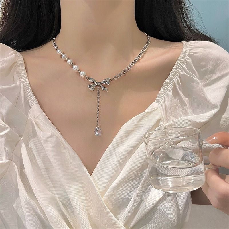 Women's Style Vintage Bow Pearl Light Luxury Minority Design Crystal High Necklace
