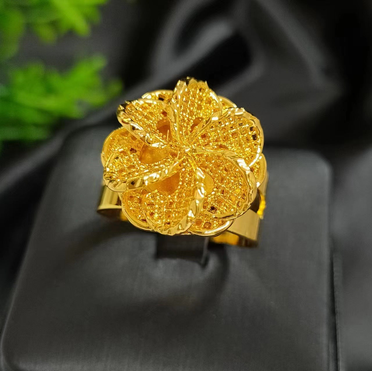 Women's Gold-plated Wheat Index Finger Does Not Fade Design Copper Ring