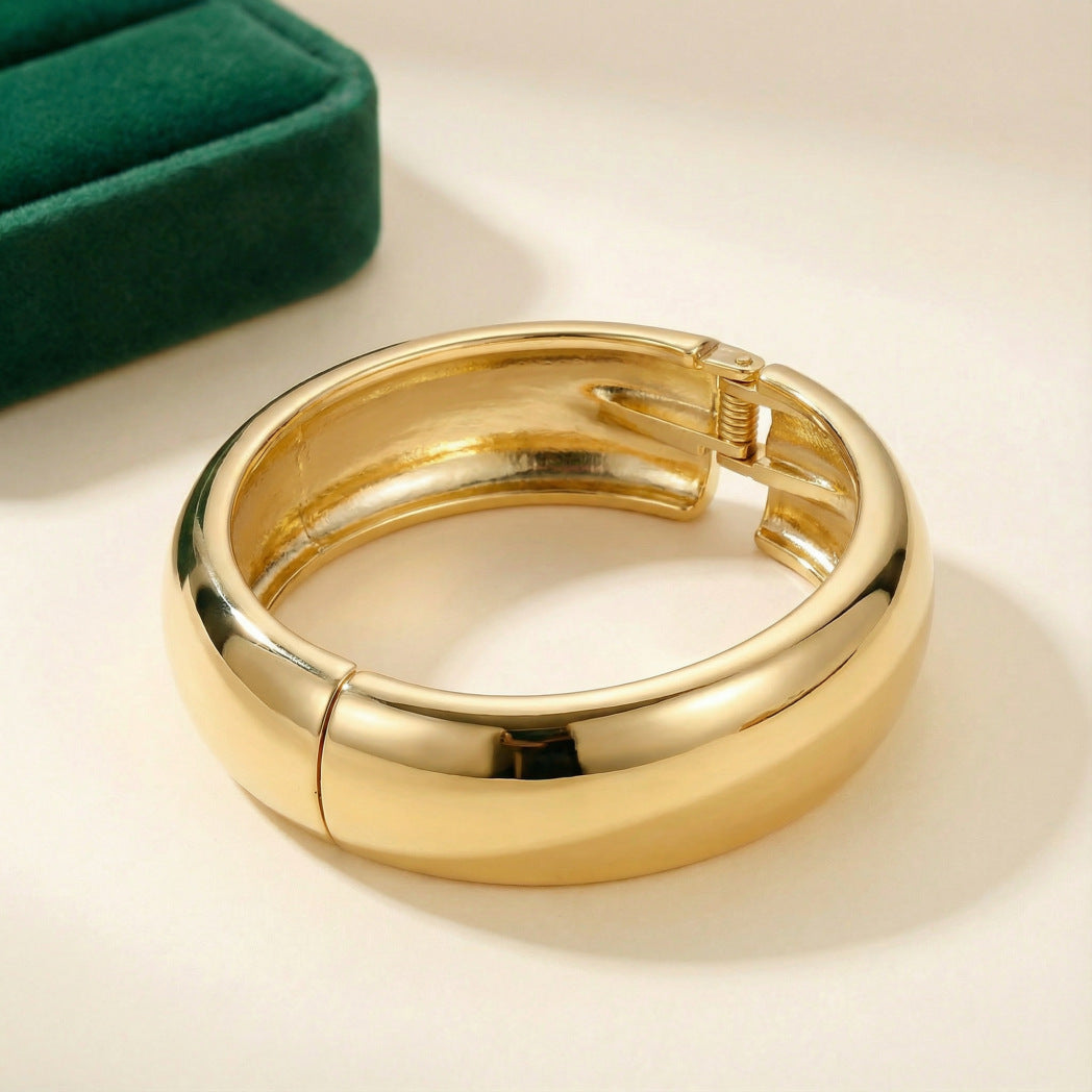Women's Fashion Luxury Elegant Vacuum Plating Light Bracelet