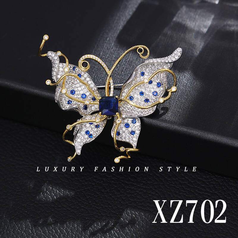 Women's Golden Carp Brooch Exquisite Corsage Luxury Brooches