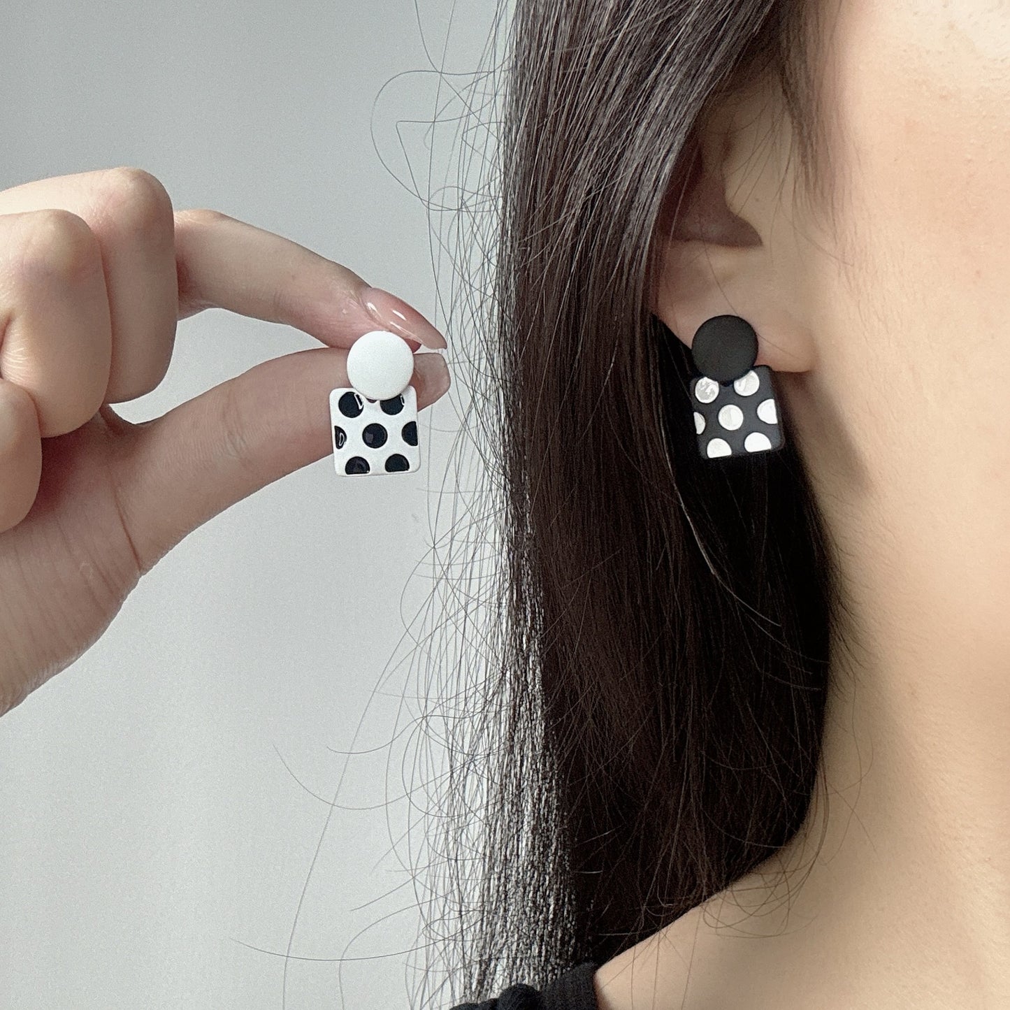 Women's Sier Needle Retro Cute Geometric For Trendy Contrast Color Earrings