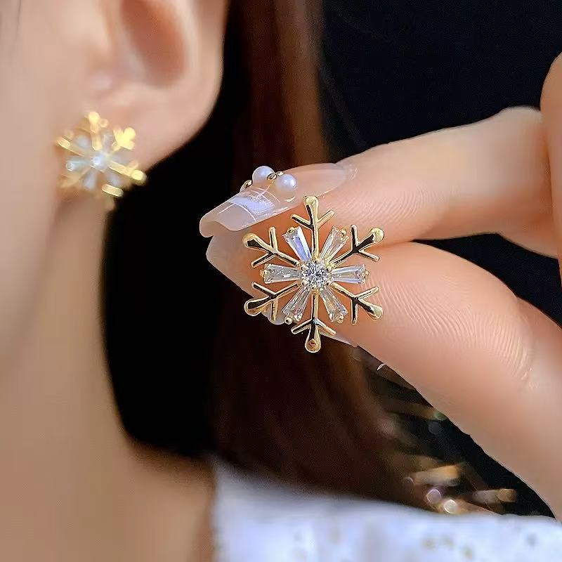 Women's Pair Cross Mirror Classic Fashion Simple Love Heart High-grade Earrings