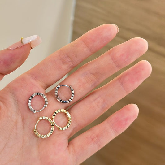 Women's Design Metal Light Luxury Clip Simple Graceful Ear Buckle