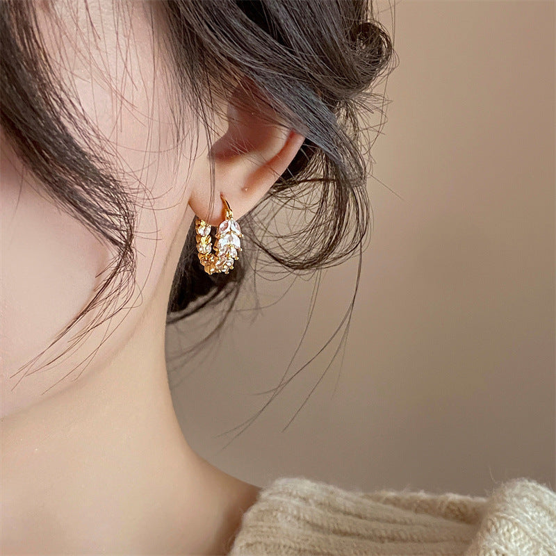 High Sense Rhinestone Wheat Temperament Clip Female Temperamental Ear Buckle