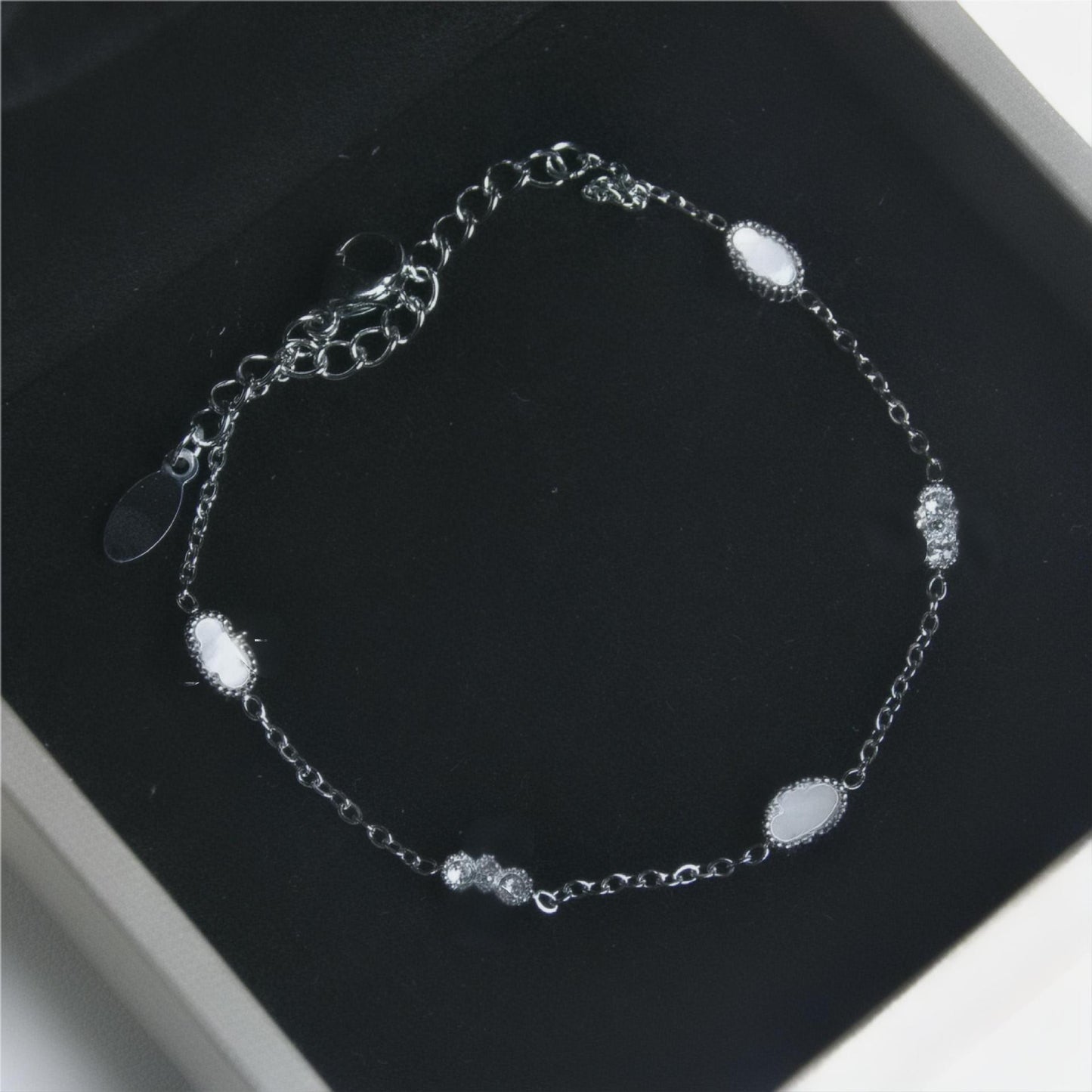 Women's Lucky Diamond Four-leaf Clover Vacuum Electroplating Fashionable All Bracelets