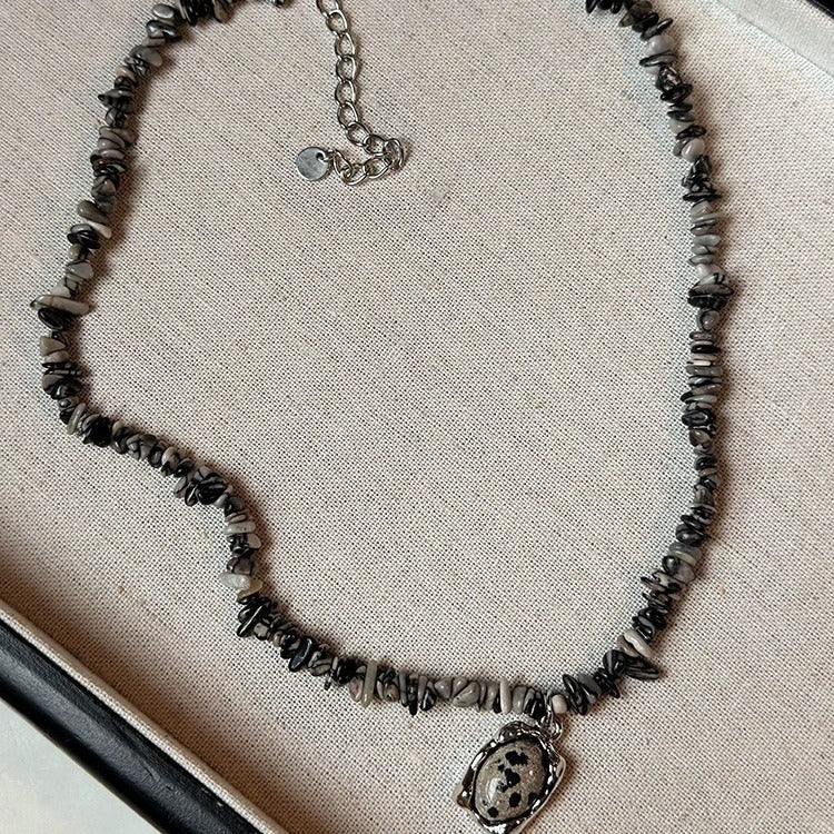 Women's Gravel Light Luxury Minority High-grade Clavicle Chain Necklaces