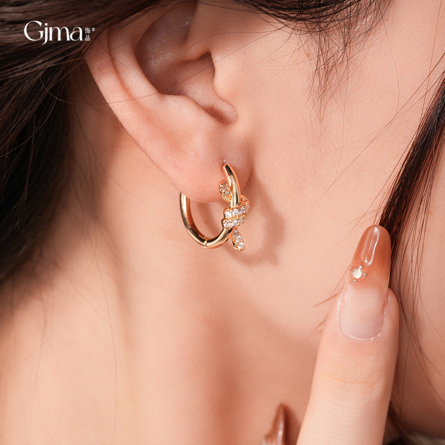 Women's Gold Electroplated Zircon Knotted Round Clip Delicate Light Luxury High-grade Ear Buckle