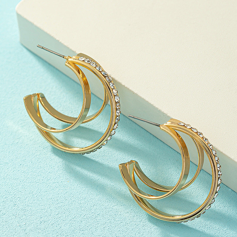 Women's Simple Geometric Shaped Diamond Retro Metal Stud Earrings