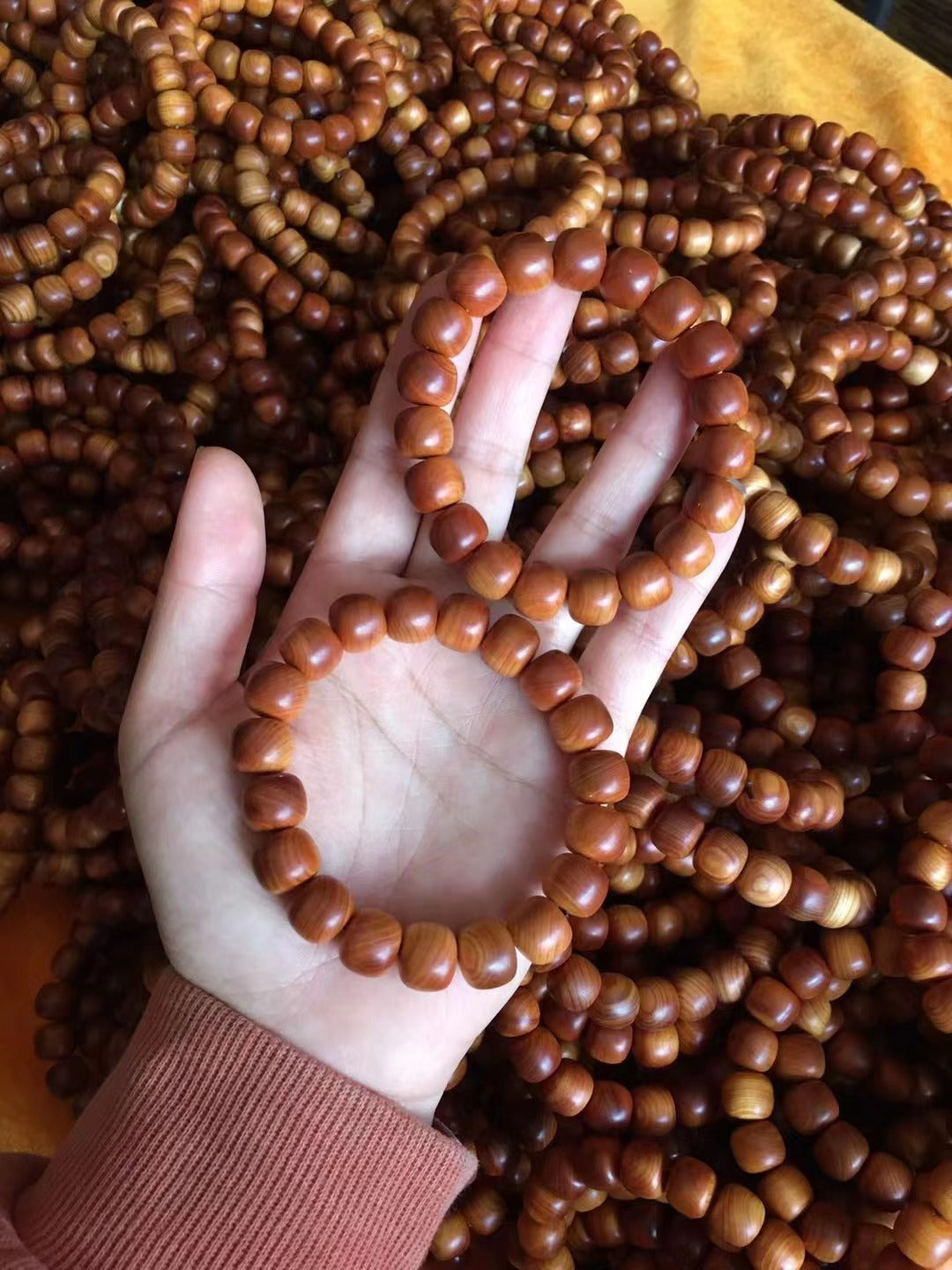 Black Oil High Density Wooden Prayer Beads Gentiana Pattern Bracelet