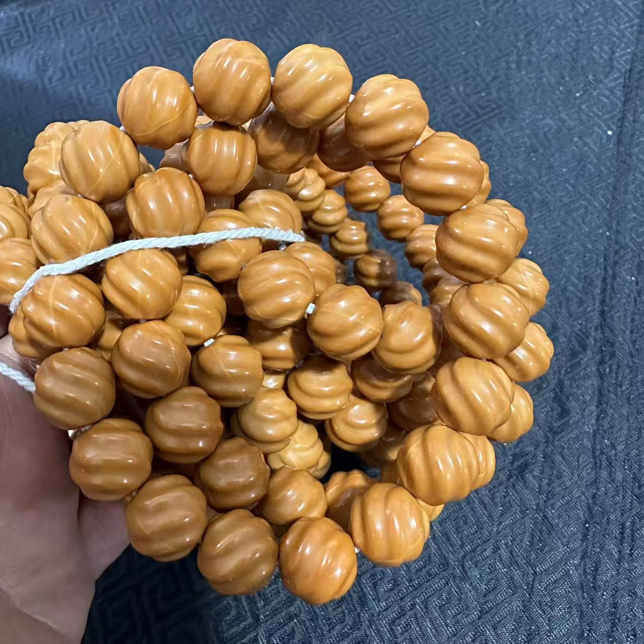 Fart Peach Roll Crisp Gourd Flower Love Shark Back Barrel Bracelet