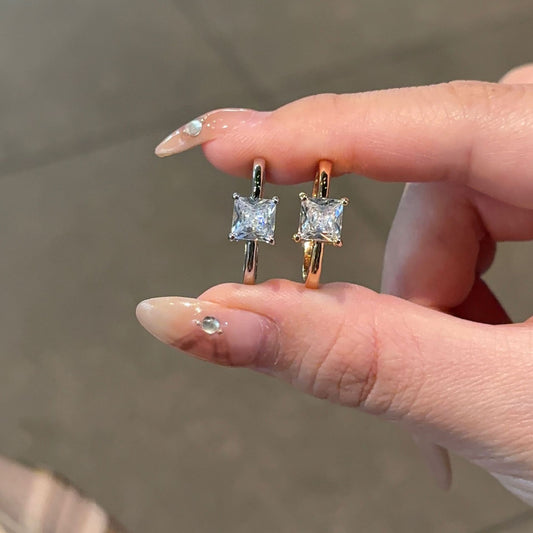 Affordable Luxury Fashion Zircon Elegant High Sense Ring