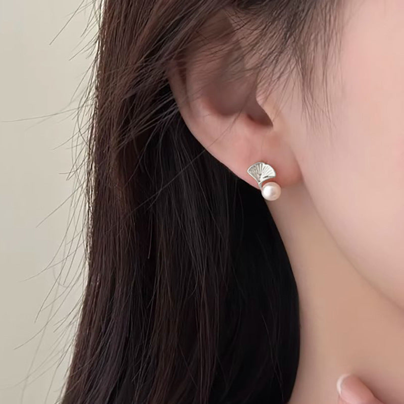 Women's Exquisite Small Ginkgo Leaf For Simple Rings