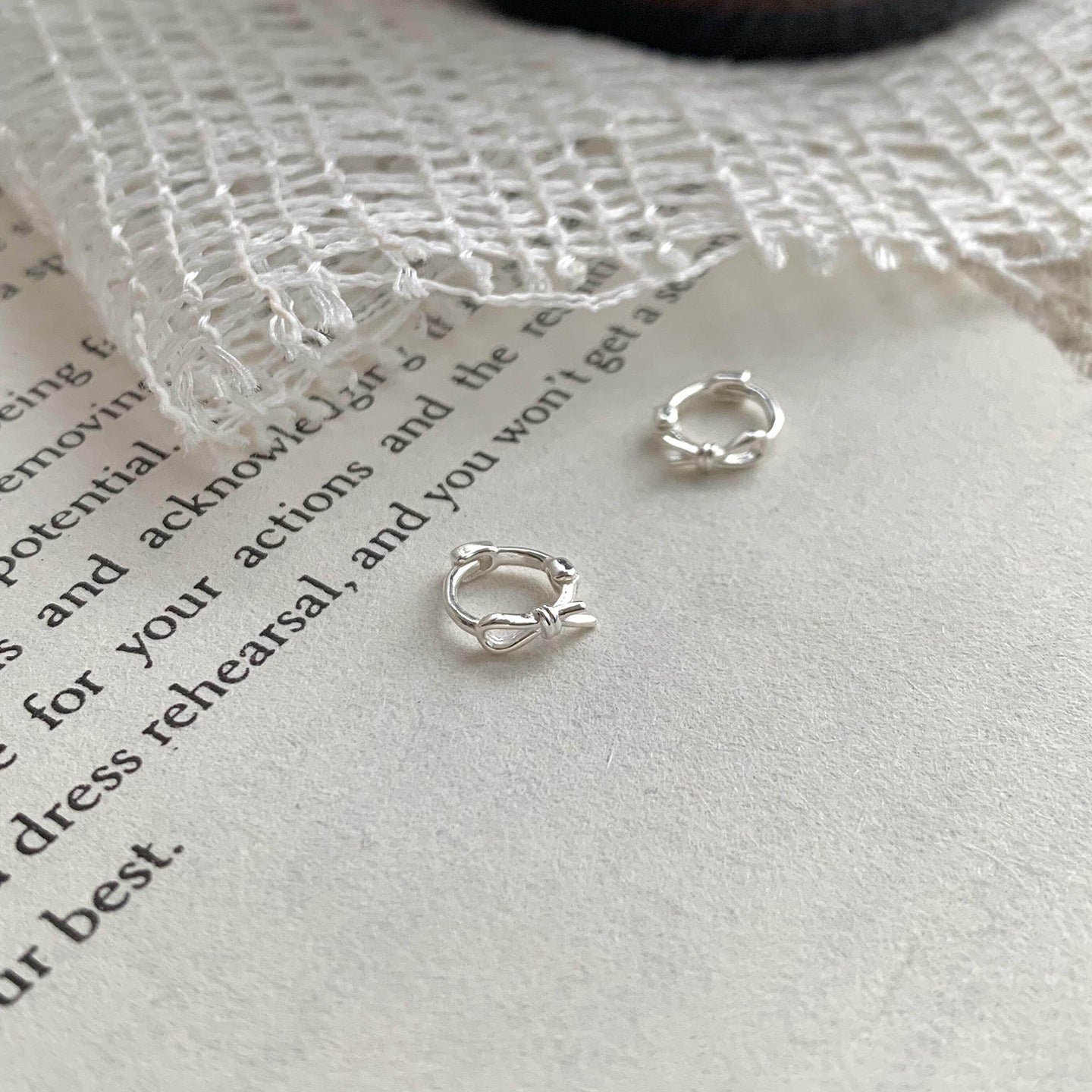 Fresh Bow Clip Female Gentle Sweet Ear Buckle