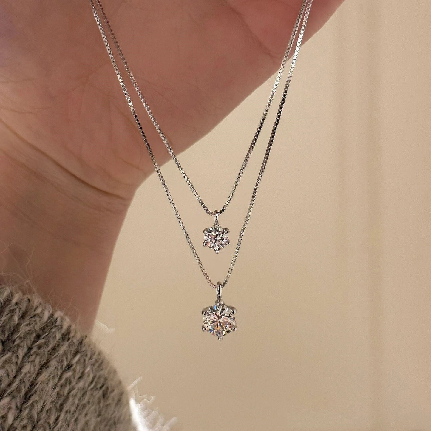 Women's Solitaire Light Luxury Minority High-grade Fashion Style Necklaces