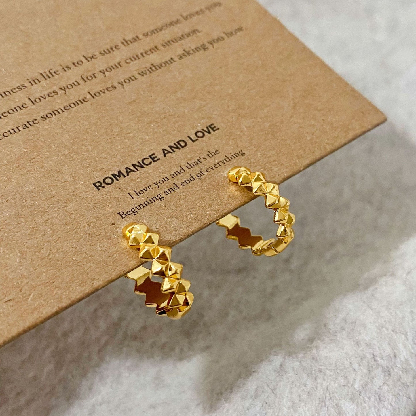 Women's Copper Plated Real Gold Korean Style Simple Diamond Plaid Glossy Ear Buckle