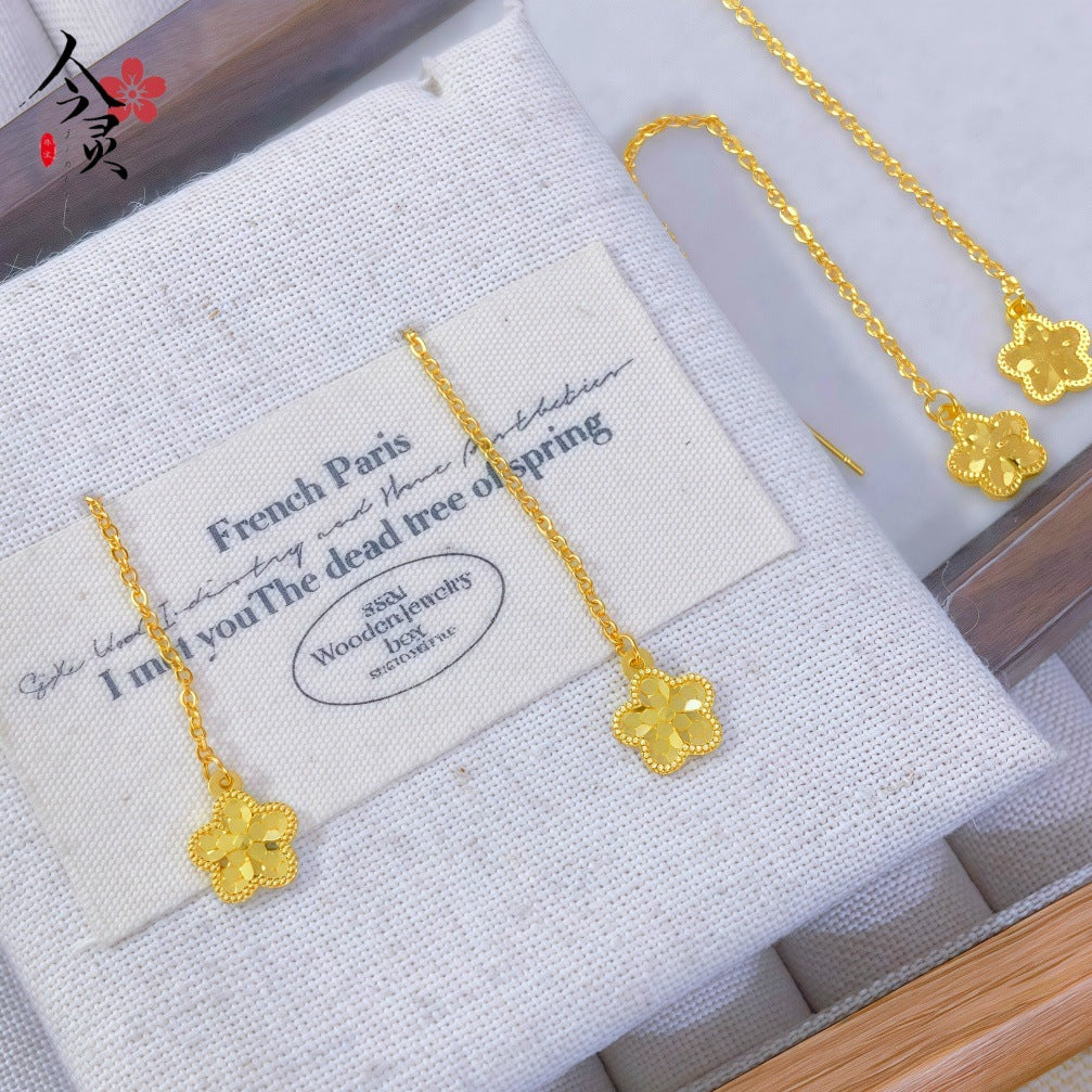 Flash Mush Ice Four-leaf Clover Love Coin Female Affordable Luxury Ear Line