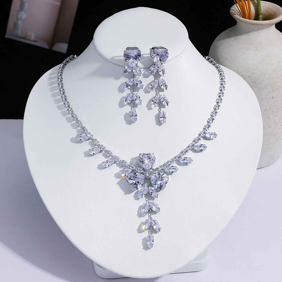 Fashion Trend Zircon Green Butterfly Tassel Necklace