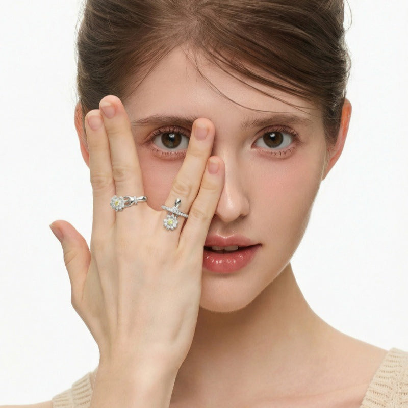 Series Little Daisy Knife Fork Open Fashion High Ring