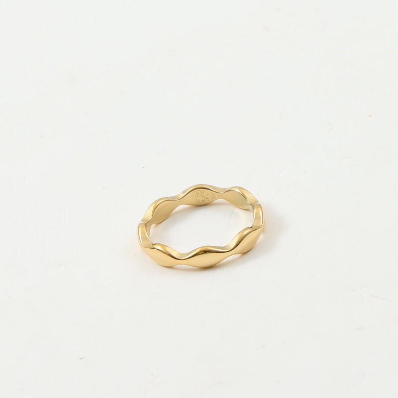 Arc Wave Titanium Steel Gold Plating Bracelet