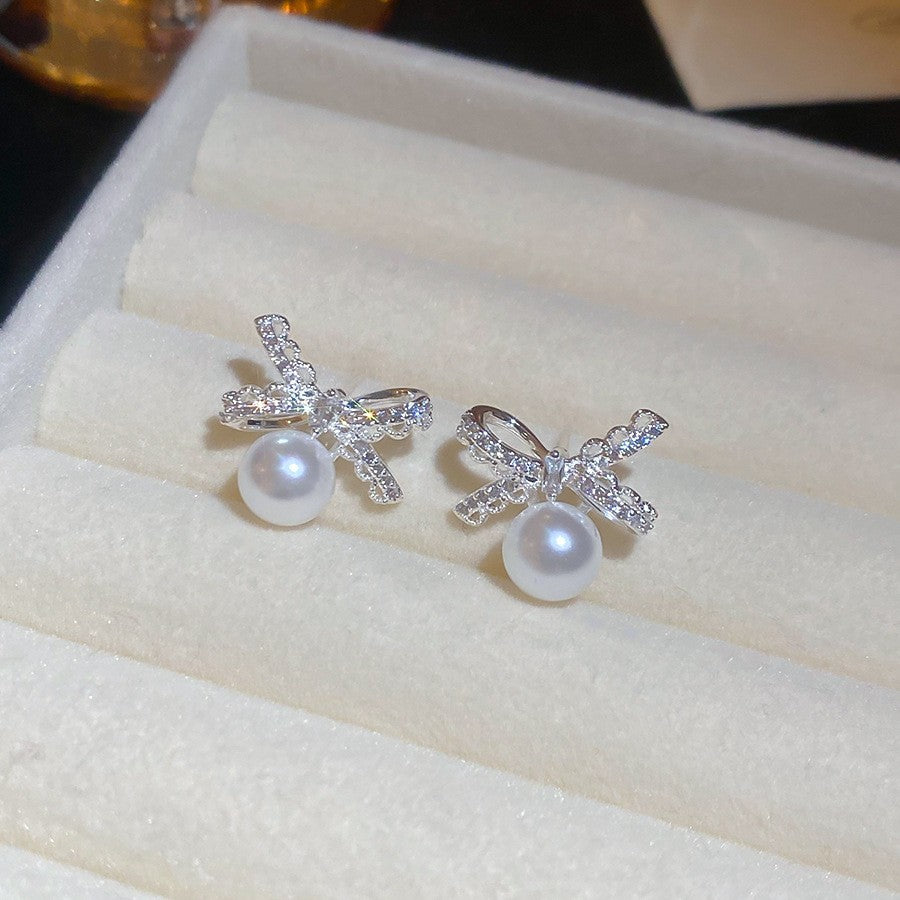 Women's Style Refined Zircon Flower Pearl Light Luxury High-grade Ear Earrings