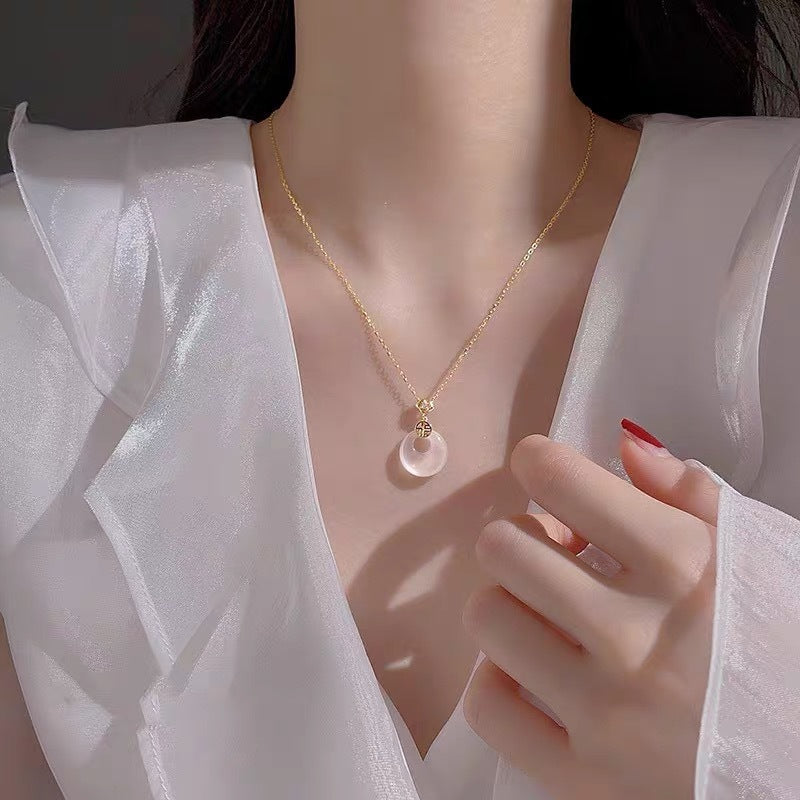 Sier Female White Chalcedony Special Interest Light Luxury Sterling Clavicle Necklace