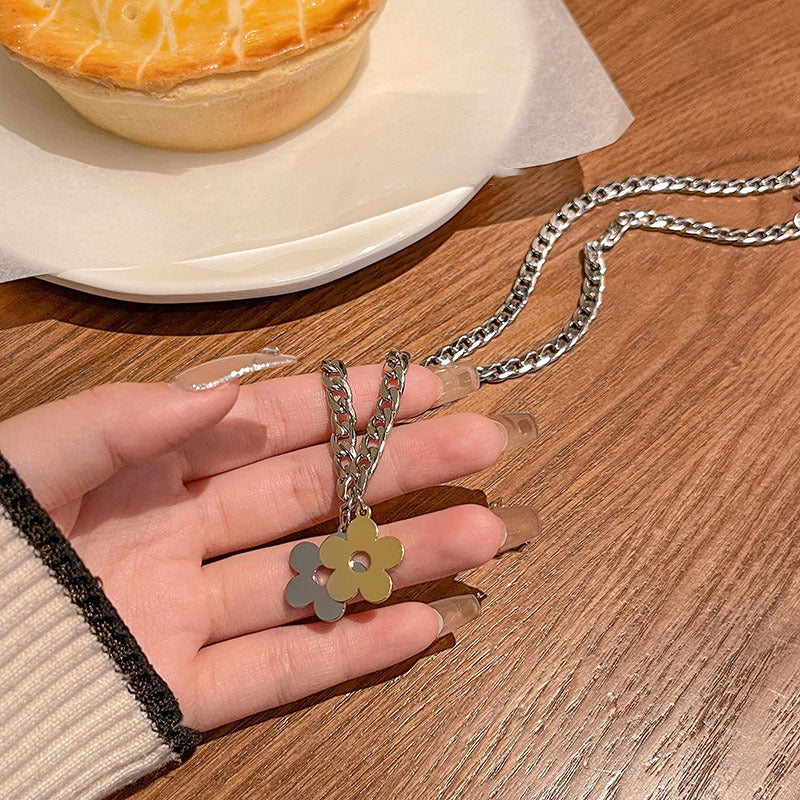 Flower Female Hip Hop Sweet Cool Light Luxury Minority Design Necklaces