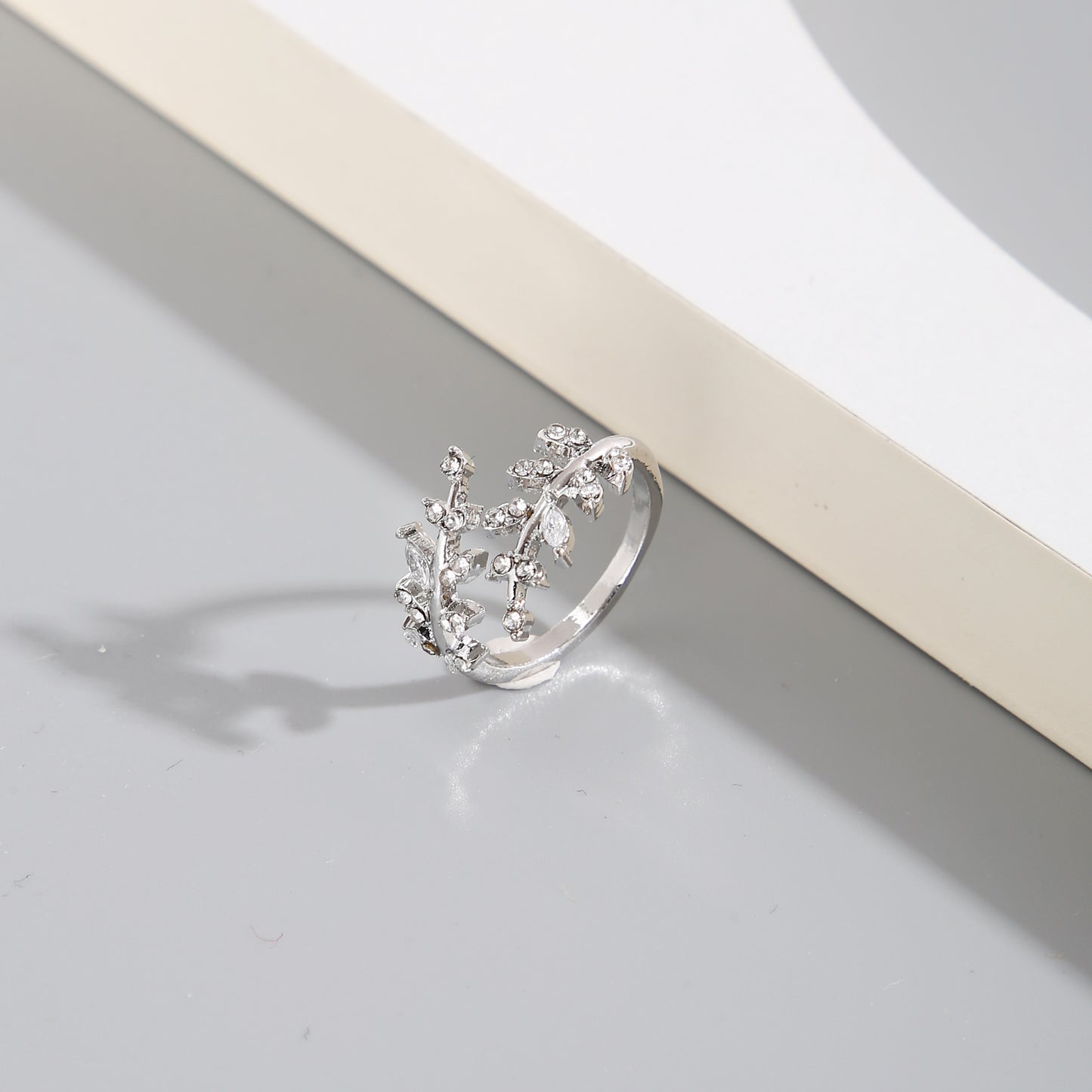 Diamond Leaf Opening Adjustable Creative Female Rings