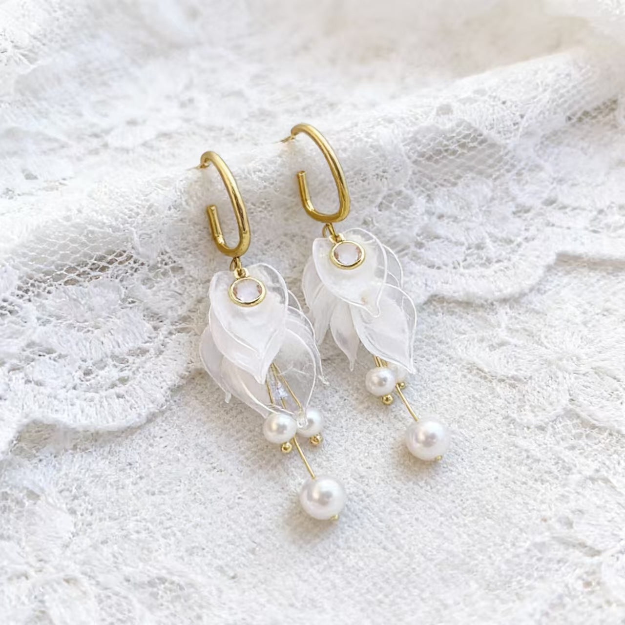 French White Petals Pearl Tassel Light Luxury High Earrings