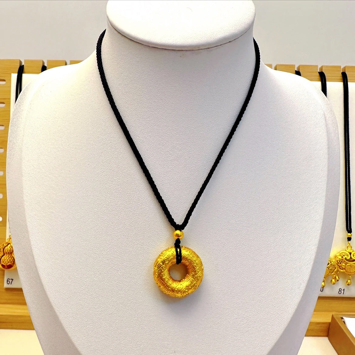 High Color Protection Gold Store Alluvial Pendants