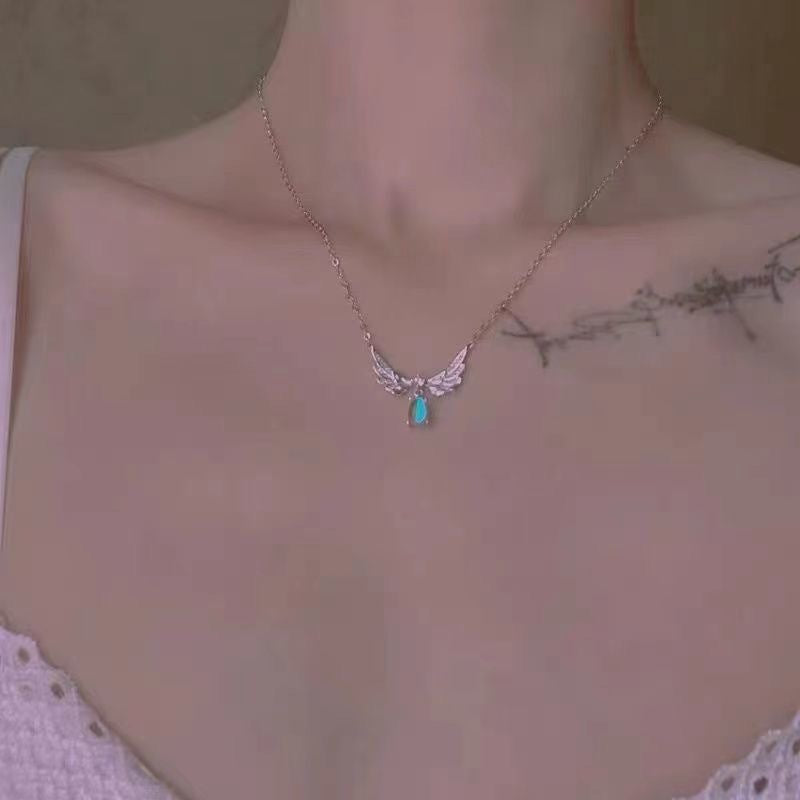 Wings Moonstone Female Light Luxury Minority Design Sense Advanced Clavicle Necklace