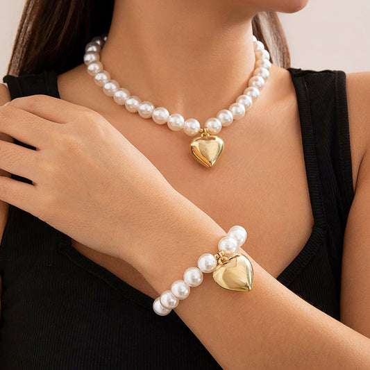 Women's Exaggerated Geometry Round Beads Imitation Pearl Necklace