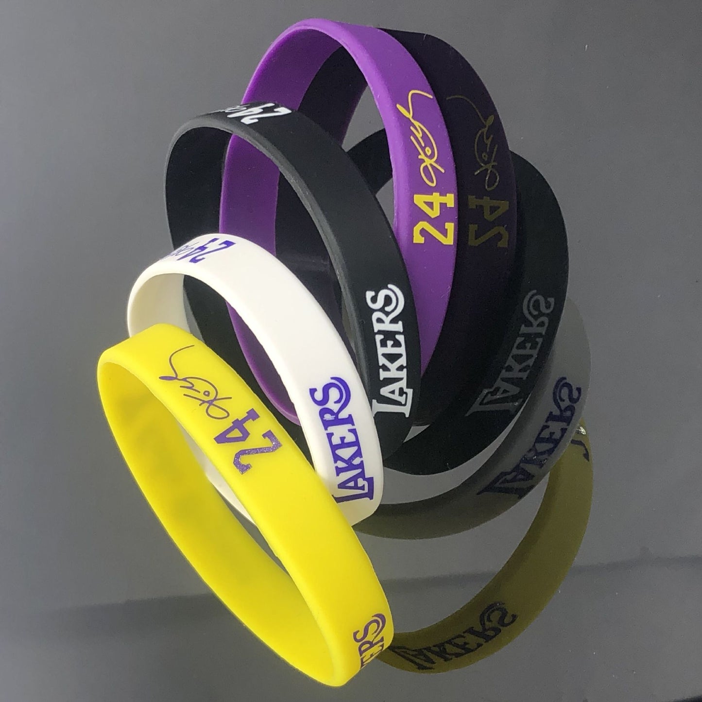 Silicone Sports Have Variety Of Trendy Stars In Different Bracelet
