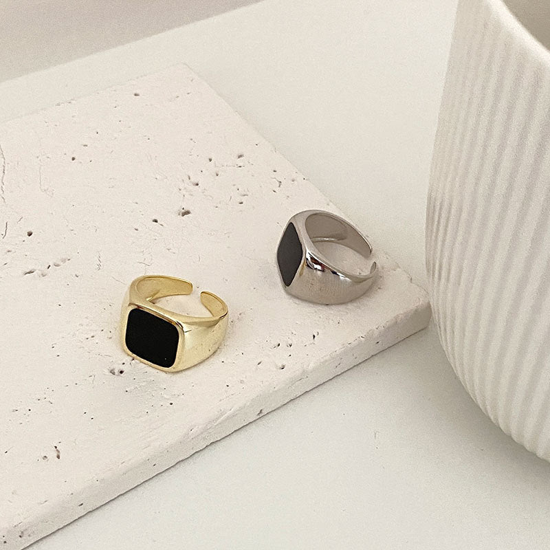 Women's Black Square Retro Fashion Exaggerated Open Hip Hop Ring