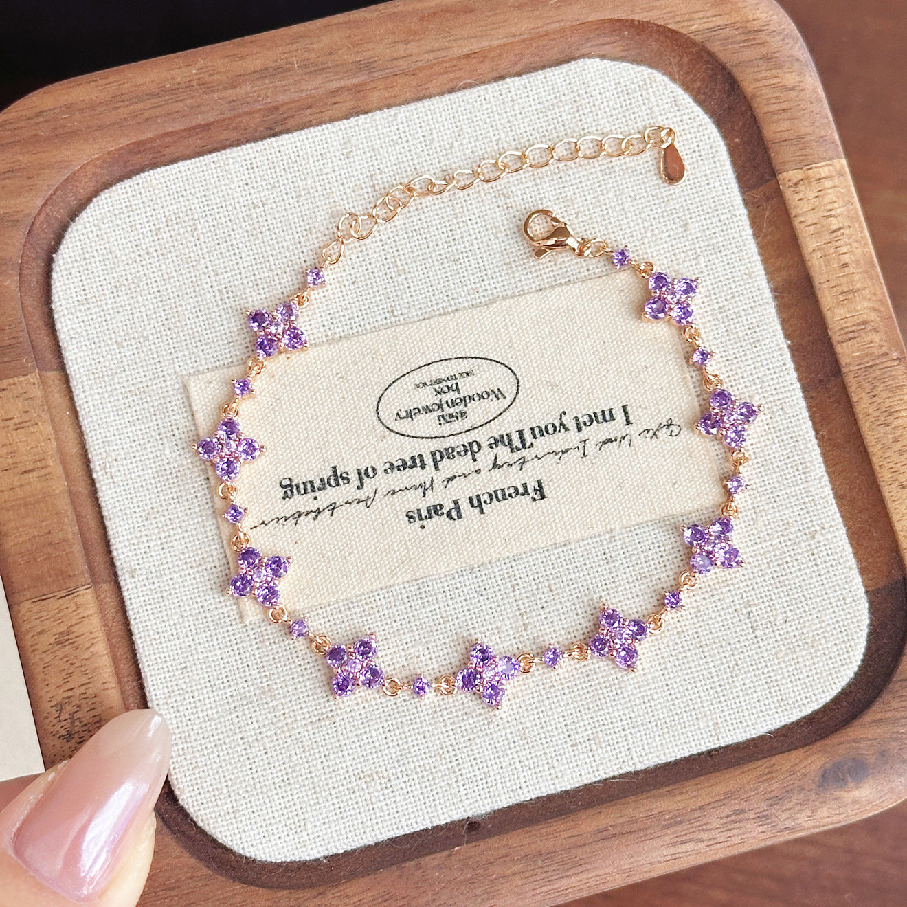 Women's Retro Simple Clover Purple Zirconium Light Bracelet
