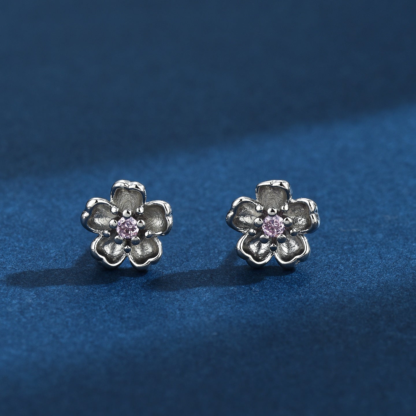 Women's Copper Plated Gold Micro Inlaid Zircon Stud Earrings