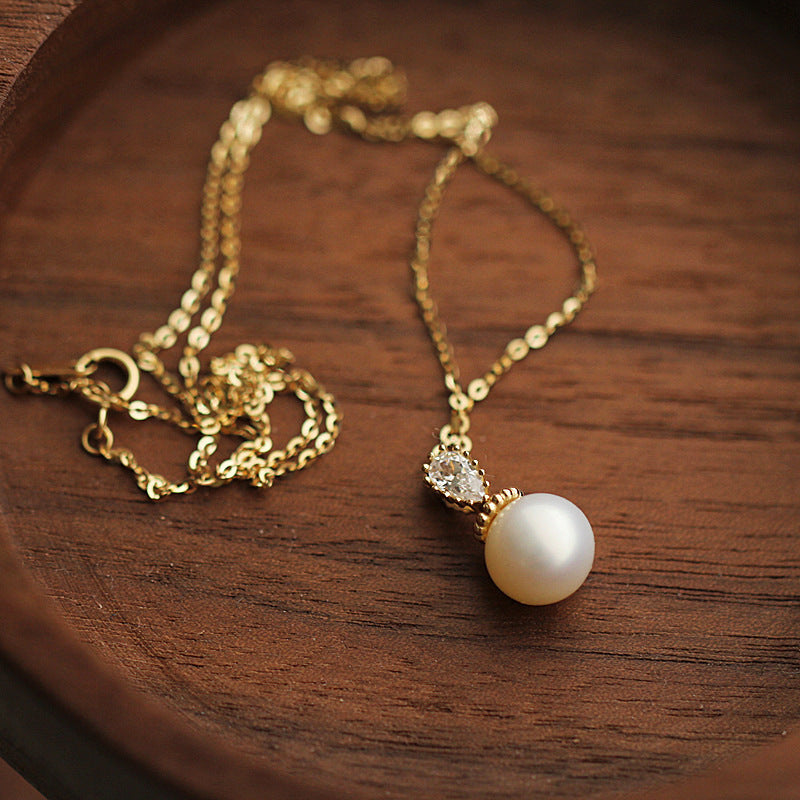 Women's Pearl Shell For Temperament Wild Gift Simple Retro Clavicle Necklace