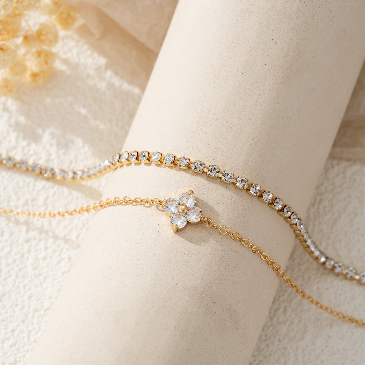 Simple Rhinestone Flower Refined Zircon Niche Fashion Bracelet